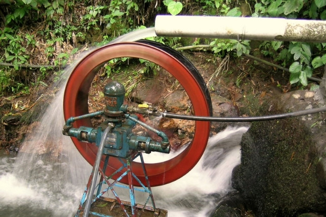 ecotecnologias-bomba-rochfer-las-canadas-bosque-de-niebla