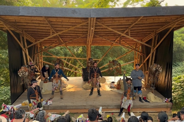 instalaciones-teatro-las-canadas-bosque-de-niebla